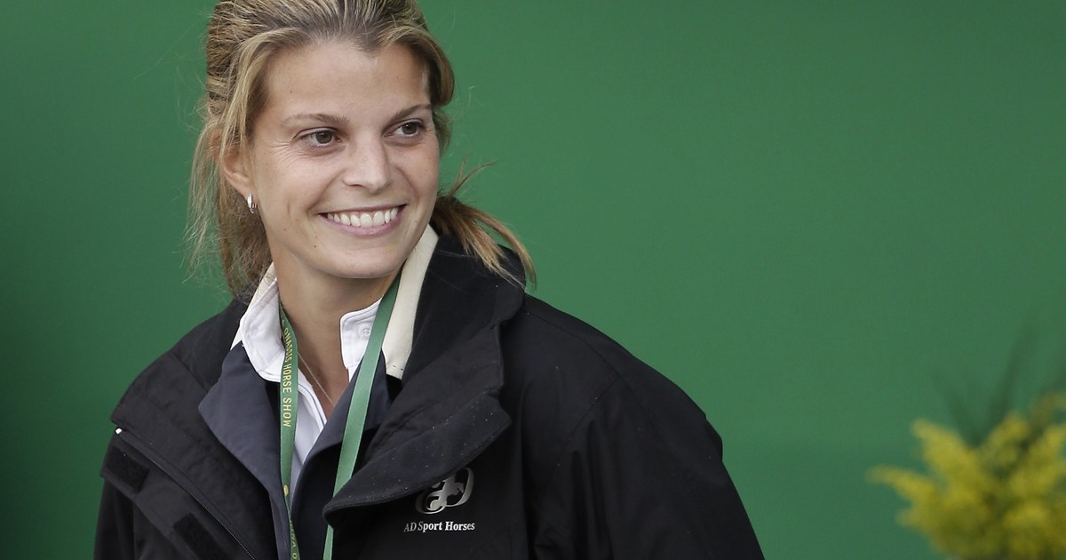 Αθηνά Ωνάση | Το κομψό μανικιούρ και το ολοκαίνουριο look στα μαλλιά που την έκανε να δείχνει "άλλος άνθρωπος" - εικόνα 1