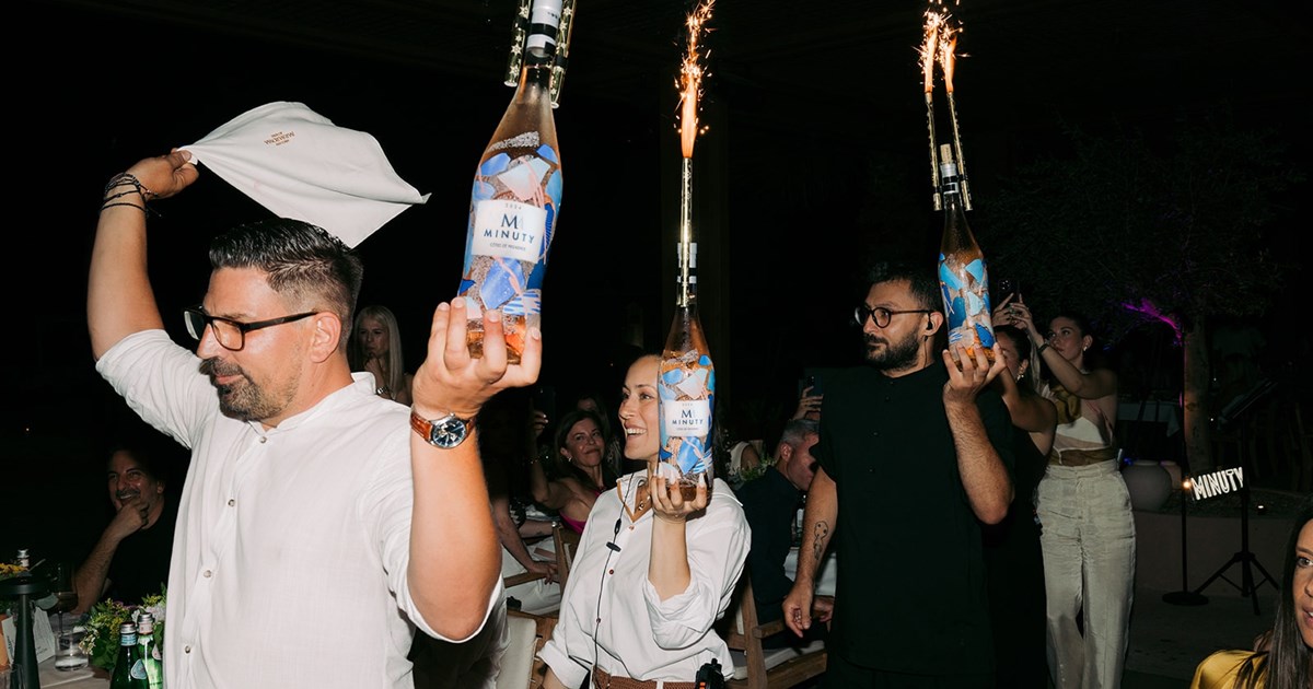 Κέφι, το ελληνικό! | Πώς το #FullMoonDinnerbyMF μετατράπηκε σε ξέφρενο πάρτι - εικόνα 1