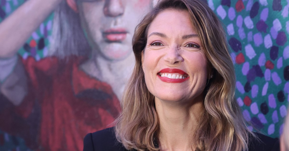 Το αγαπημένο lip gloss της Βίκυς Καγιά είναι αυτό που αγοράζουμε όλες ξανά και ξανά - εικόνα 1