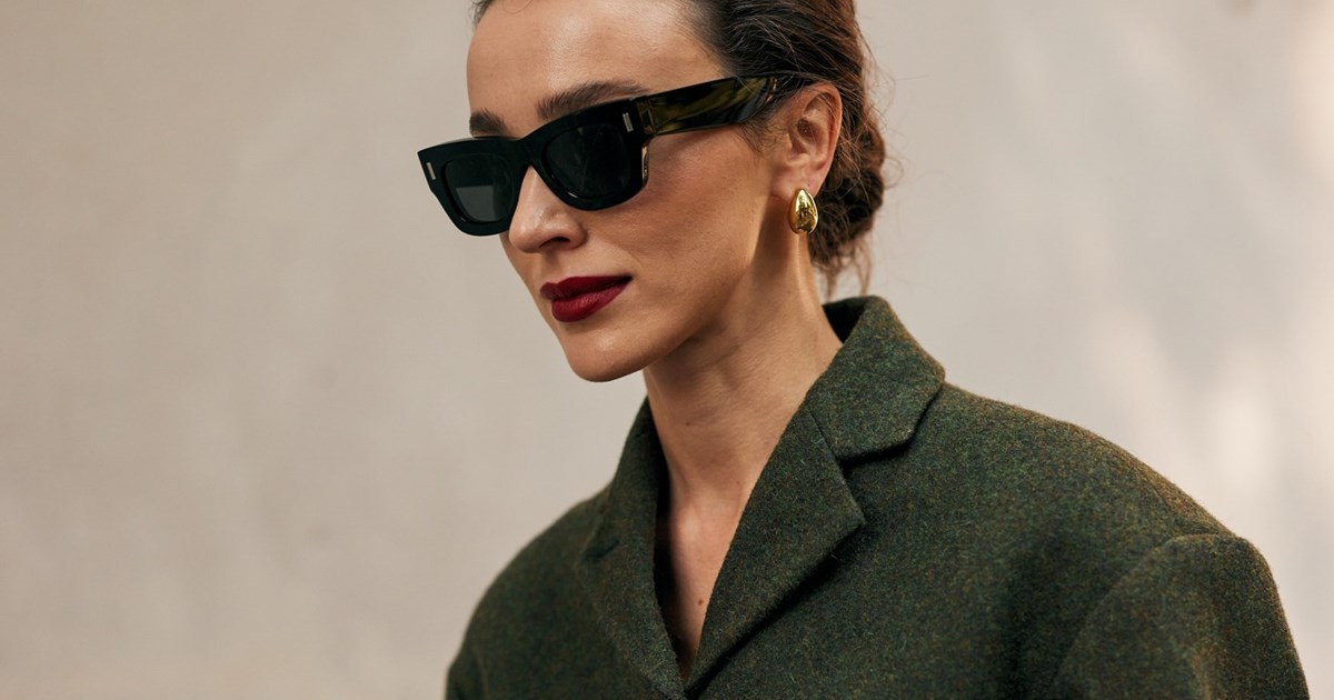 Aubergine glow | To hot χρώμα σκιάς που κάνει τα καστανά μάτια να λάμπουν - εικόνα 1