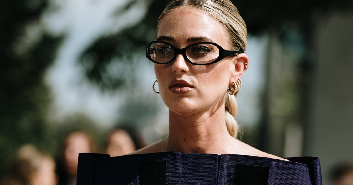 Mocha Mousse | 5 ιδέες μανικιούρ στο πιο κομψό χρώμα του 2025 - εικόνα 2