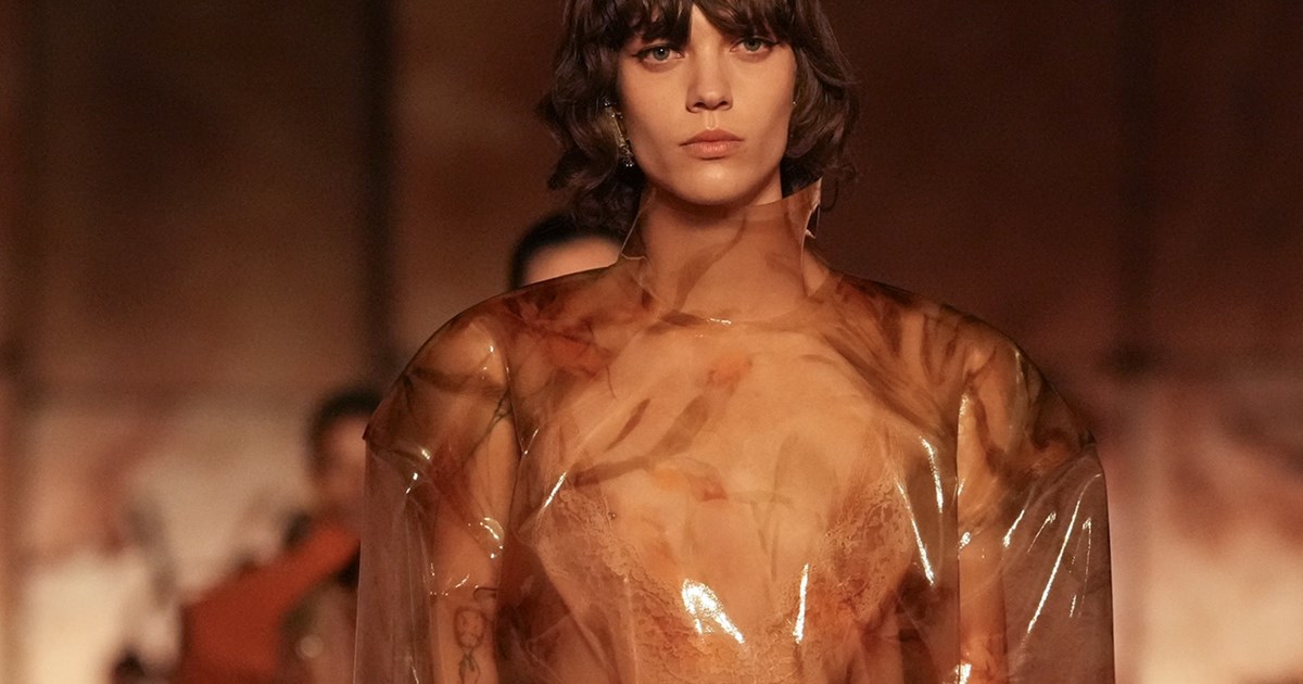 10 ζώνες για να βάλεις από τώρα το πιο hot αξεσουάρ της νέας σεζόν στην γκαρνταρόμπα σου - εικόνα 1