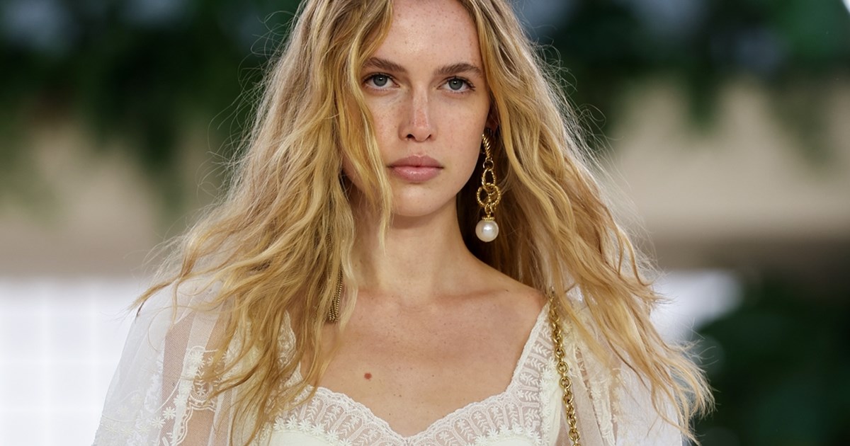 7 highlighters για λαμπερή και εντυπωσιακή επιδερμίδα - εικόνα 1