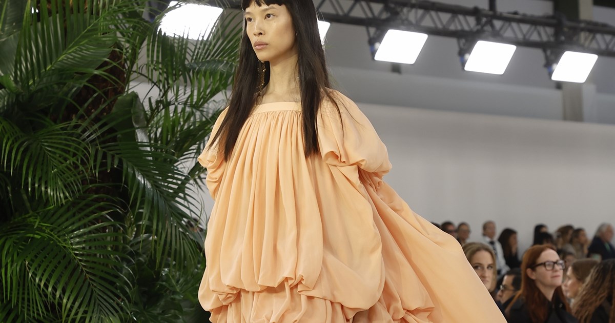 Halter Dresses | Το πιο θηλυκό κόψιμο επιστρέφει δυναμικά - εικόνα 1