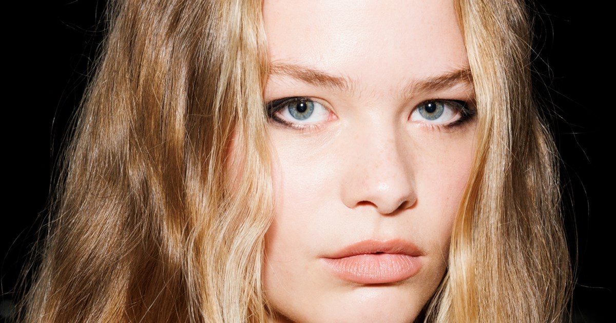 5 πολυτελή αρώματα με νότες καρύδας που θα λατρέψεις - εικόνα 1