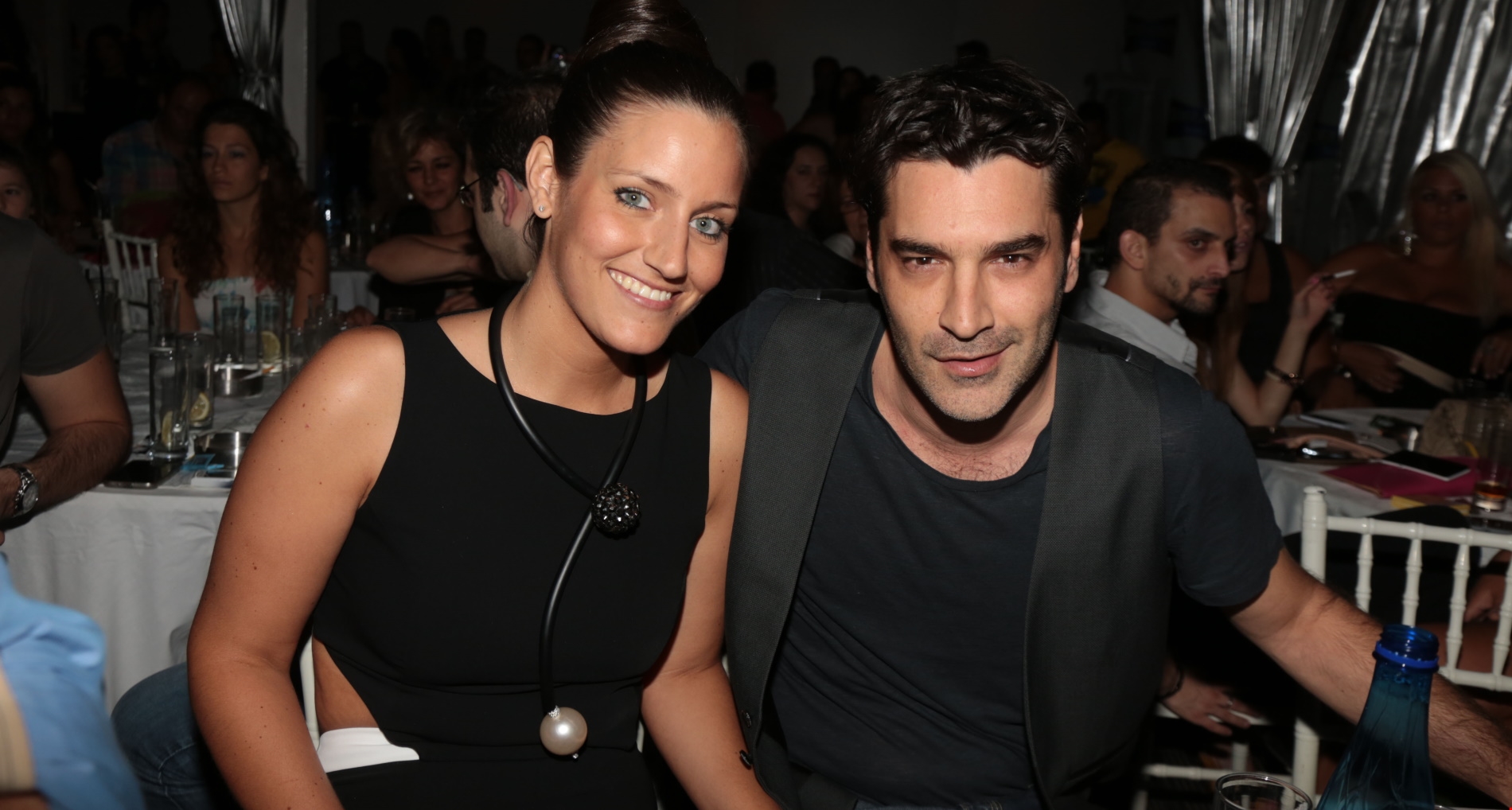 Ο Χριστόφορος Παπακαλιάτης με τα αδέλφια του, Φίλιππο, Στέφανο και Νάρα σε σπάνια στιγμιότυπα