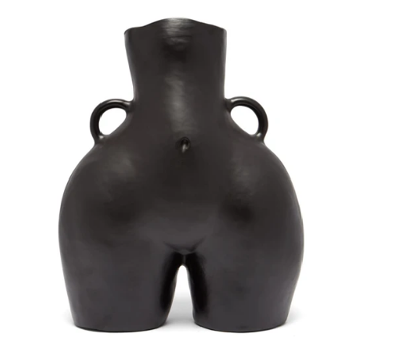 κεραμικό βάζο, Anissa Kermiche