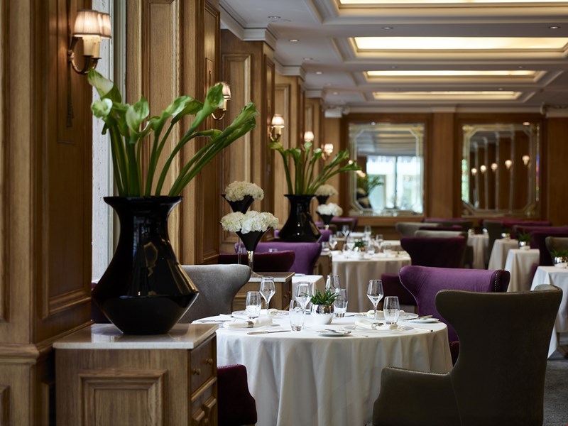 NJV Athens Plaza estiatorio