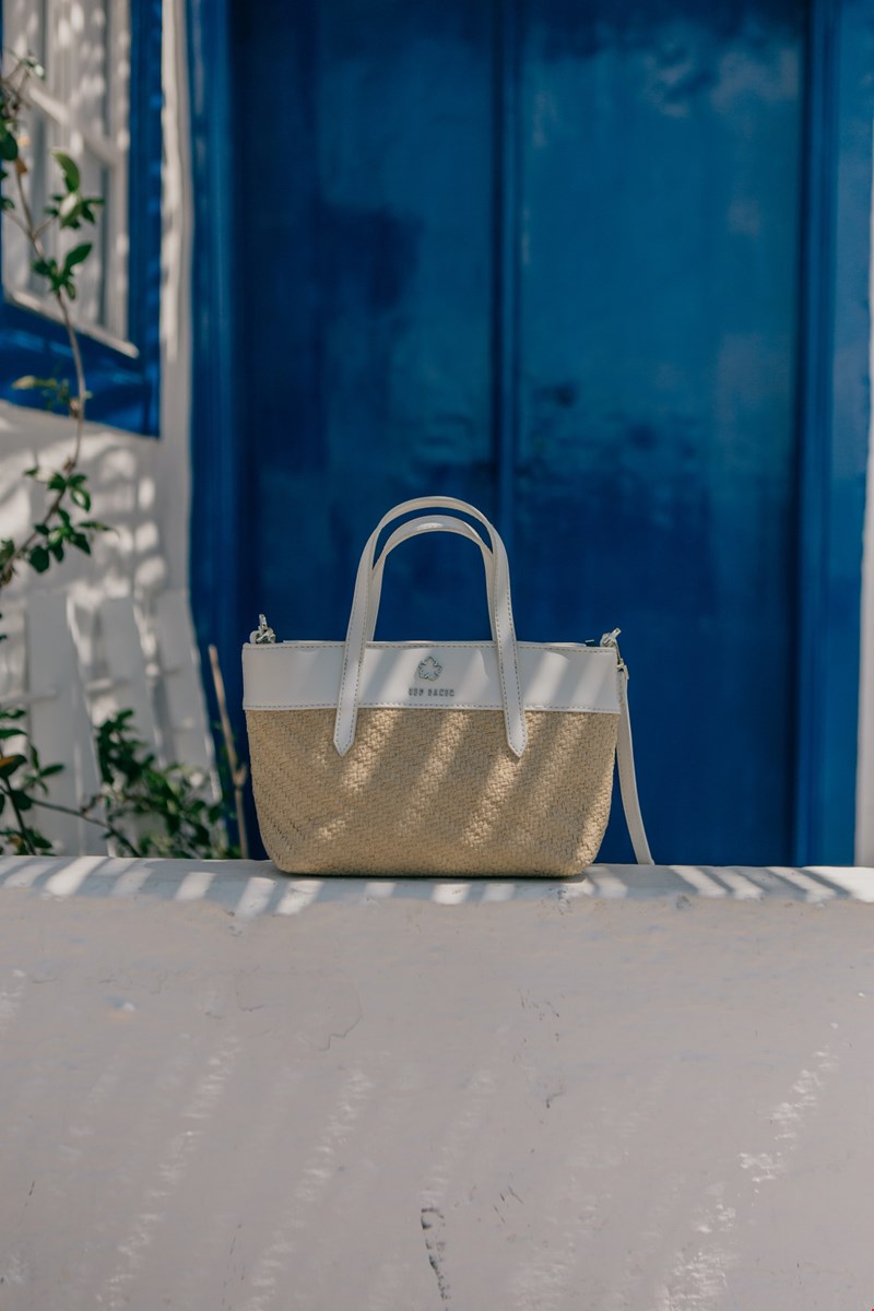 Ted Baker Greece