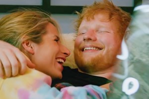 Ο Ed Sheeran αγόρασε μια παλιά παμπ στο eBay για να αναδημιουργήσει το αγαπημένο του μέρος για πάρτι - εικόνα 1