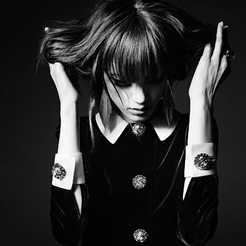 First Look: Το νέο πρόσωπο του οίκου Saint Laurent