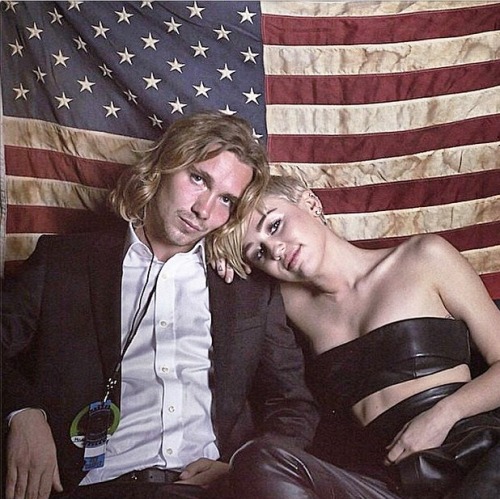 ΒΙΝΤΕΟ: Η Miley Cyrus έκλεψε την παράσταση στα φετινά MTV VMAs