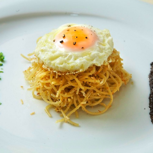 Πώς θα θέλατε τα αυγά σας; Το food trend που κατακτά την πόλη