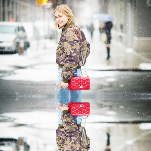 7 streetstyle looks που έσπασαν τους κανόνες της μόδας