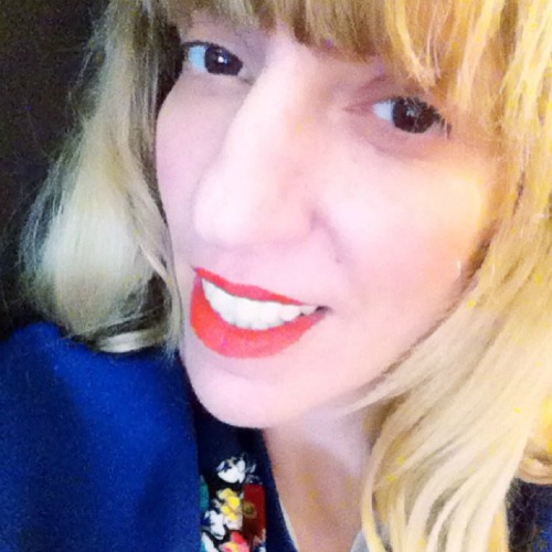 Madame Maman | Alone again or