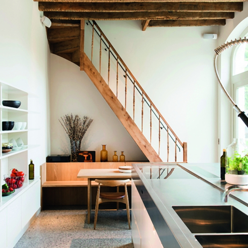 Αυτό το ανακαινισμένο αρχοντικό του 19ου αιώνα θα σου δώσει έμπνευση!