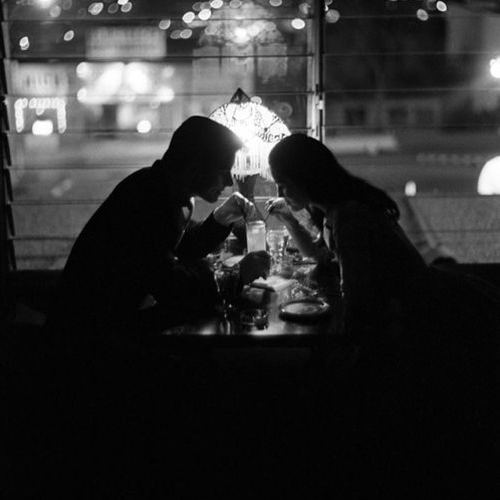 5 τρόποι να μην πάρεις κιλά τώρα που έχεις σχέση