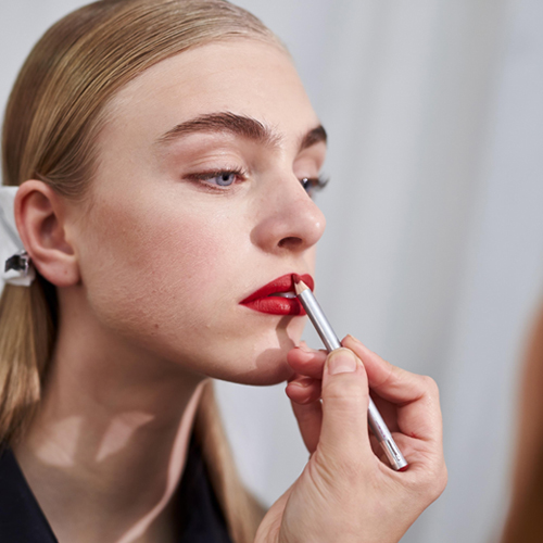 Πώς να κάνεις το μακιγιάζ σου να κρατήσει όσο περισσότερο γίνεται