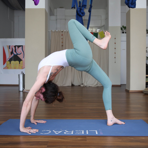 The Social Yogis Project: Η yoga δεν ήταν ποτέ τόσο διασκεδαστική