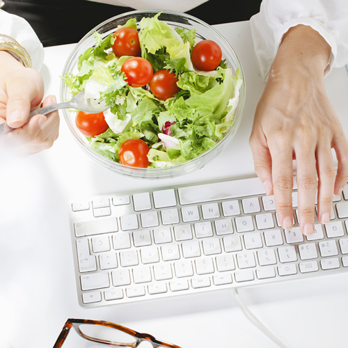 6 super light γεύματα για την επιστροφή σου στο γραφείο