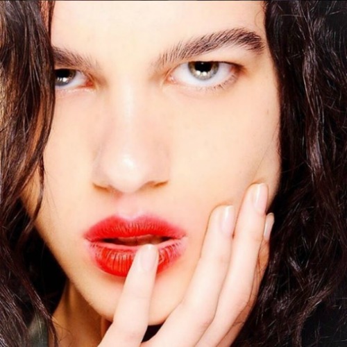 DIY: 3 μάσκες ματιών που μπορείς να  φτιάξεις μόνη σου στο σπίτι