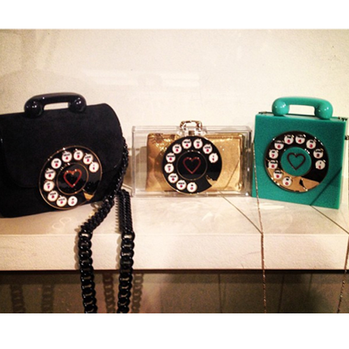 Τηλεφώνησε η Charlotte;