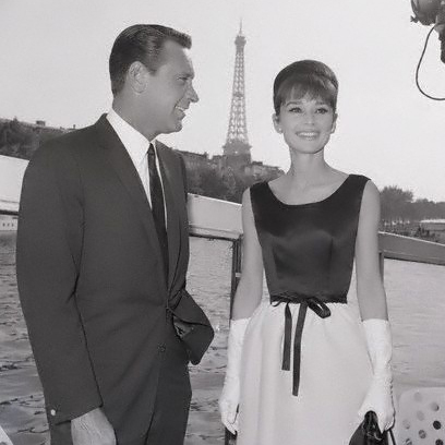 Το τρέιλερ της Τρίτης: Paris When It Sizzles (1964)