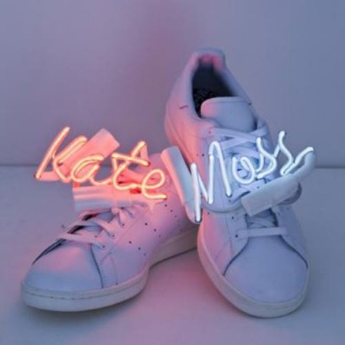 H Kate Moss και η Naomi Campbell 'πείραξαν' τα Stan Smith