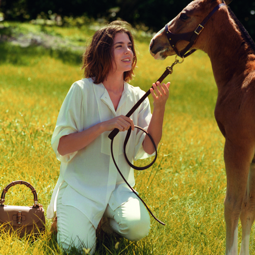 H Charlotte Casiraghi πανέμορφη στο νέο βίντεο του οίκου Gucci