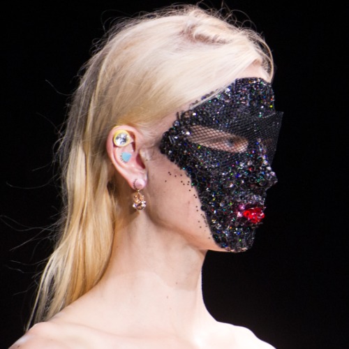 #PFW beauty: Τα απαστράπτοντα κορίτσια του οίκου Givenchy