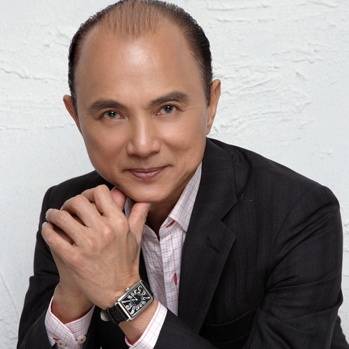 Σοκ στον κόσμο της μόδας: O Jimmy Choo δεν σχεδίασε ποτέ παπούτσια