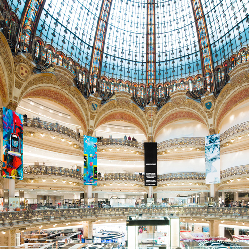 To #dieselreboot μεταμορφώνει τις Galeries Lafayette σε έκθεση έργων τέχνης