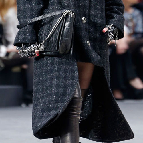 MF WishList: Biker γάντια Chanel