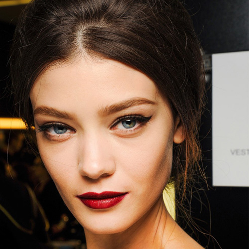 Festive Beauty: H τέχνη του eye liner