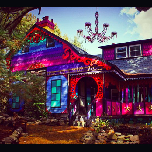 Ένα σπίτι “ουράνιο τόξο”