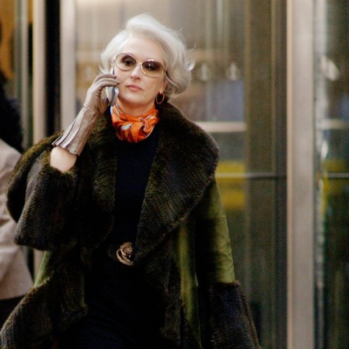 Η γυναίκα πίσω από το προφίλ @CondeElevator στο twitter αποκαλύφθηκε