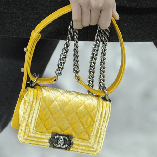 Αναρωτιέσαι γιατί μία τσάντα Chanel κοστίζει παραπάνω από μερικά μηνιάτικα; 