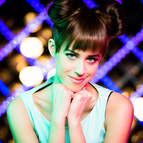 Demy: Το πρόσωπο της νέας mascara Miss Manga της L’Oréal Paris