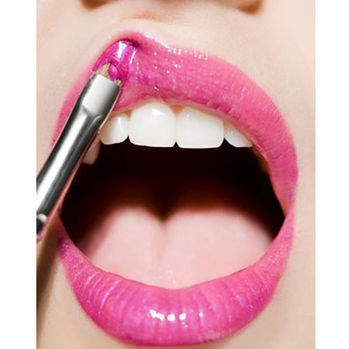 Κινδυνεύει  να καταρρεύσει  η  βιομηχανία της ομορφιάς από μια αποφοίτο του Harvard