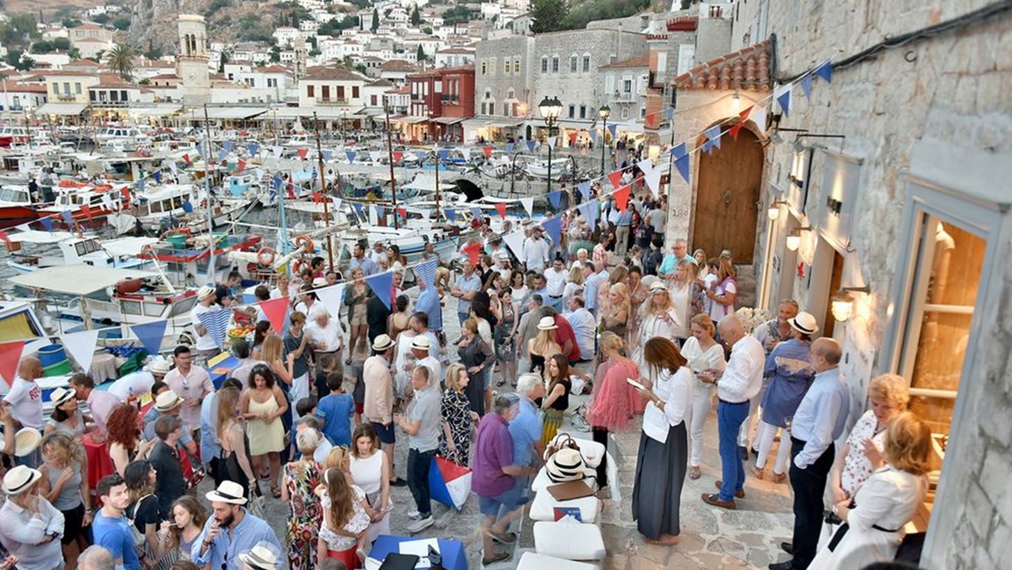 My&#x38E;&#x3B4;&#x3C1;&#x3B1; Concept Store: &#x39F; &#x3B9;&#x3B4;&#x3B1;&#x3BD;&#x3B9;&#x3BA;&#x3CC;&#x3C2; shopping &#x3C0;&#x3C1;&#x3BF;&#x3BF;&#x3C1;&#x3B9;&#x3C3;&#x3BC;&#x3CC;&#x3C2; &#x3BC;&#x3CC;&#x3BB;&#x3B9;&#x3C2; &#x3AC;&#x3BD;&#x3BF;&#x3B9;&#x3BE;&#x3B5; &#x3C4;&#x3B9;&#x3C2; &#x3C0;&#x3CC;&#x3C1;&#x3C4;&#x3B5;&#x3C2; &#x3C4;&#x3BF;&#x3C5;