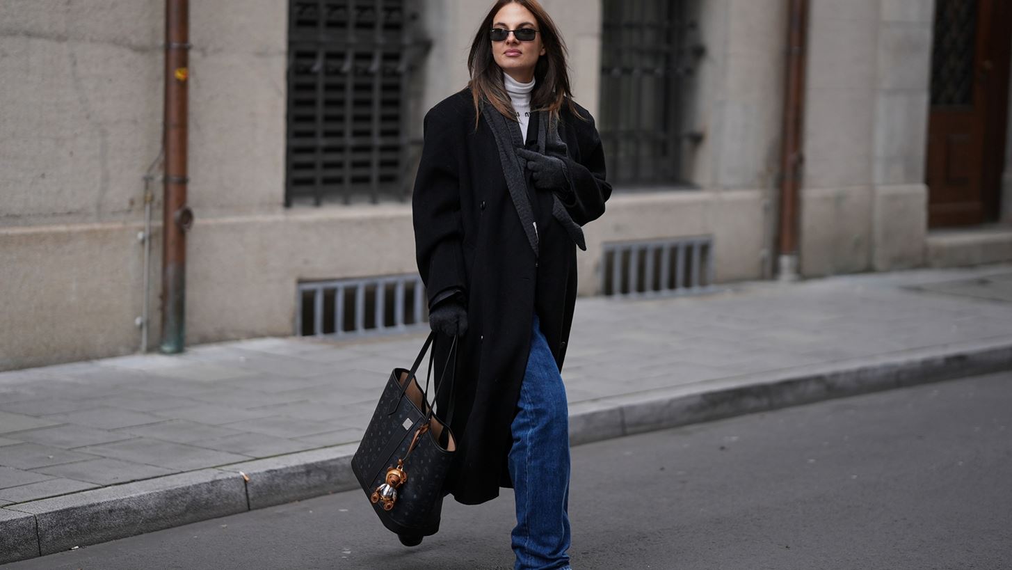 To παλτό από τη Stradivarius είναι το hero piece που χρειάζεσαι αυτόν το χειμώνα στη συλλογή σου