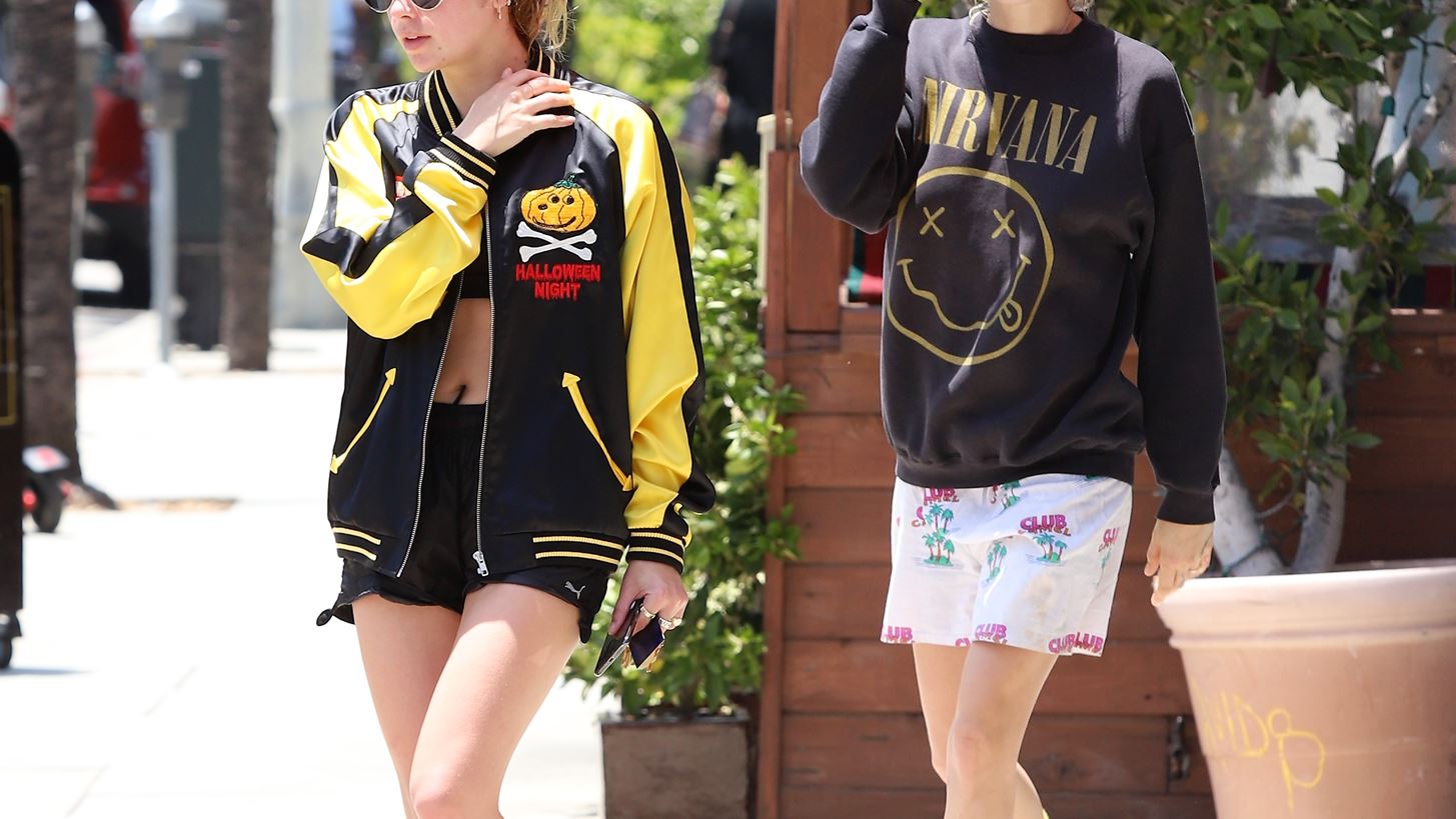 Cara Delevingne- Ashley Benson: &#x3A0;&#x3BF;&#x3CD; &#x3C4;&#x3AF;&#x3C2; &#x3C3;&#x3C5;&#x3BD;&#x3AD;&#x3BB;&#x3B1;&#x3B2;&#x3B5; &#x3BF; &#x3C6;&#x3C9;&#x3C4;&#x3BF;&#x3B3;&#x3C1;&#x3B1;&#x3C6;&#x3B9;&#x3BA;&#x3CC;&#x3C2; &#x3C6;&#x3B1;&#x3BA;&#x3CC;&#x3C2;;