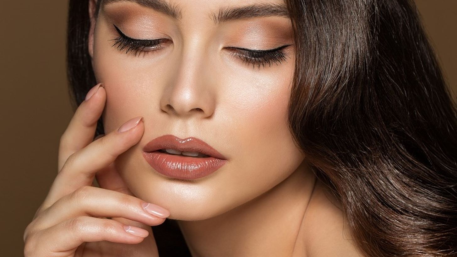 Με αυτό το προϊόν μακιγιάζ θα κάνεις την εφαρμογή του eyeliner "παιχνιδάκι"