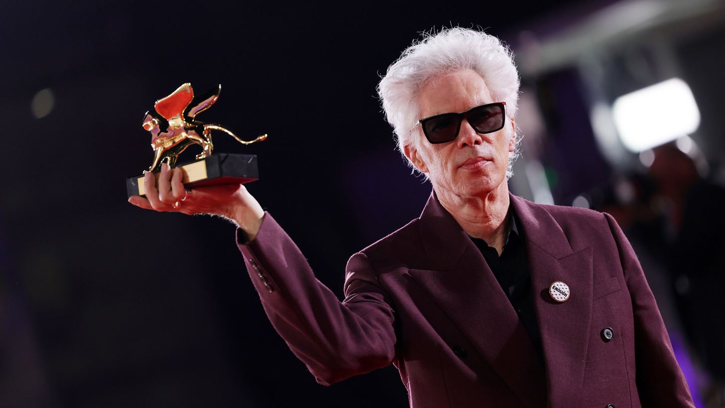 &#x3A6;&#x3B5;&#x3C3;&#x3C4;&#x3B9;&#x3B2;&#x3AC;&#x3BB; &#x392;&#x3B5;&#x3BD;&#x3B5;&#x3C4;&#x3AF;&#x3B1;&#x3C2; 2025 | &#x39F; Jim Jarmusch &#x3B8;&#x3C1;&#x3B9;&#x3B1;&#x3BC;&#x3B2;&#x3B5;&#x3CD;&#x3B5;&#x3B9; &#x3BA;&#x3B1;&#x3C4;&#x3B1;&#x3BA;&#x3C4;&#x3CE;&#x3BD;&#x3C4;&#x3B1;&#x3C2; &#x3C4;&#x3BF;&#x3BD; &#x3A7;&#x3C1;&#x3C5;&#x3C3;&#x3CC; &#x39B;&#x3AD;&#x3BF;&#x3BD;&#x3C4;&#x3B1;