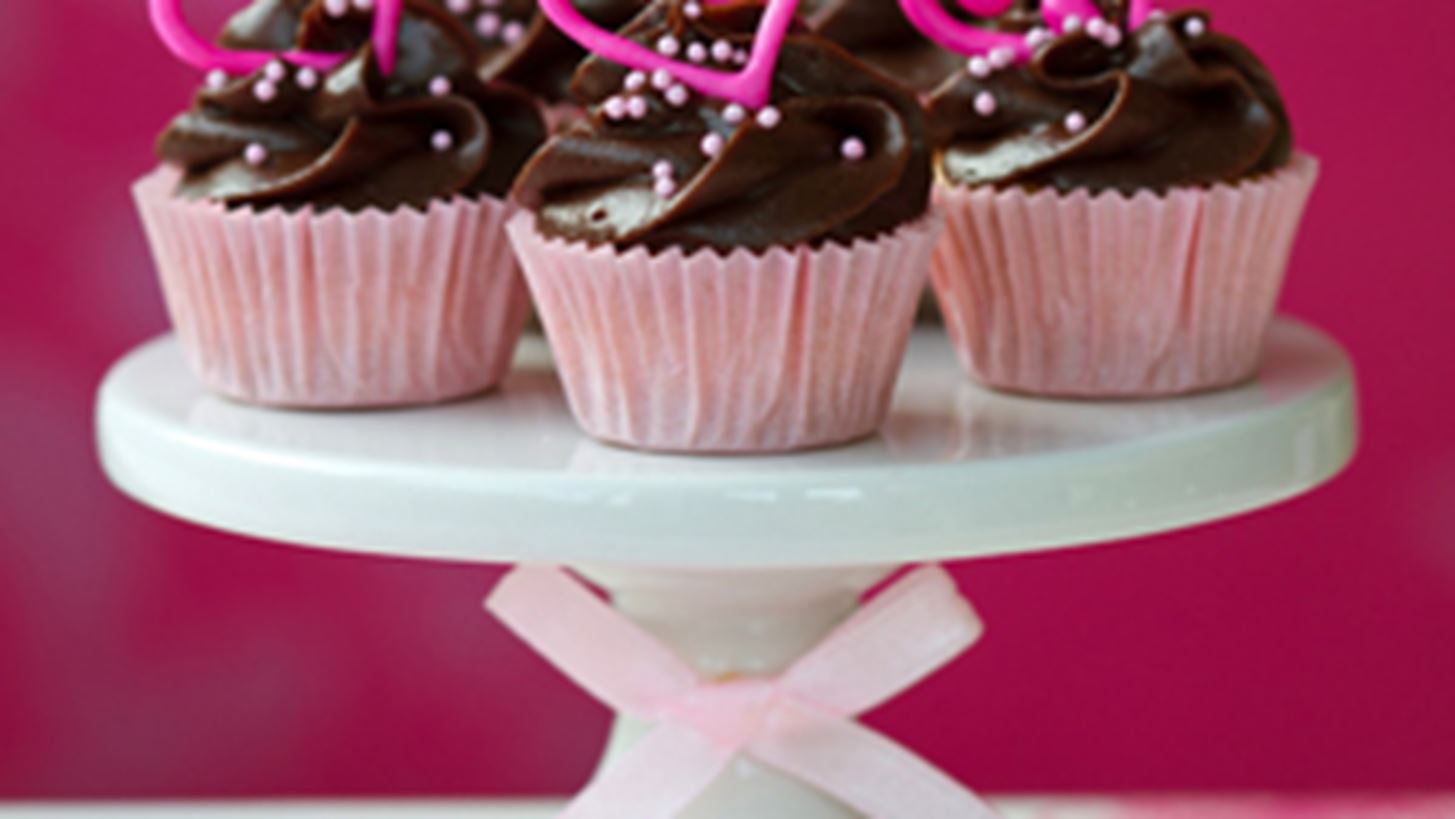 Love cupcakes &#x3C3;&#x3BF;&#x3BA;&#x3BF;&#x3BB;&#x3AC;&#x3C4;&#x3B1;&#x3C2; &#x3B3;&#x3B9;&#x3B1; &#x3C4;&#x3B7;&#x3BD; &#x3B7;&#x3BC;&#x3AD;&#x3C1;&#x3B1; &#x3C4;&#x3BF;&#x3C5; &#x391;&#x3B3;&#x3AF;&#x3BF;&#x3C5; &#x392;&#x3B1;&#x3BB;&#x3B5;&#x3BD;&#x3C4;&#x3AF;&#x3BD;&#x3BF;&#x3C5;!