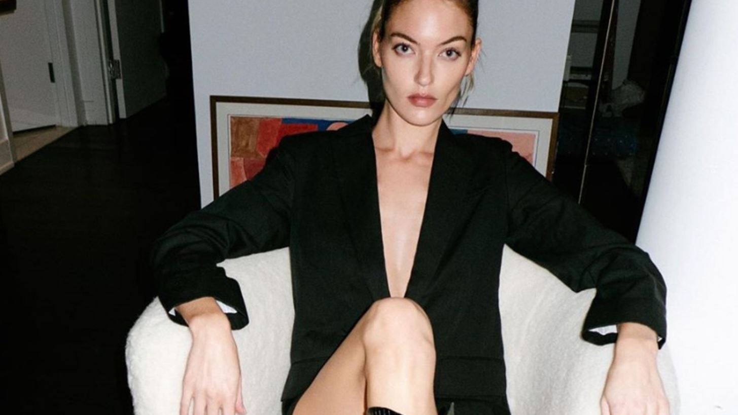 &#x394;&#x3B5;&#x3C2; &#x3B3;&#x3B9;&#x3B1;&#x3C4;&#x3AF; &#x3B7; Martha Hunt &#x3B5;&#x3AF;&#x3BD;&#x3B1;&#x3B9; &#x3C4;&#x3BF; style inspo &#x3BC;&#x3B1;&#x3C2; &#x3B3;&#x3B9;&#x3B1; &#x3B1;&#x3C5;&#x3C4;&#x3CC; &#x3C4;&#x3BF; &#x3C6;&#x3B8;&#x3B9;&#x3BD;&#x3CC;&#x3C0;&#x3C9;&#x3C1;&#x3BF;