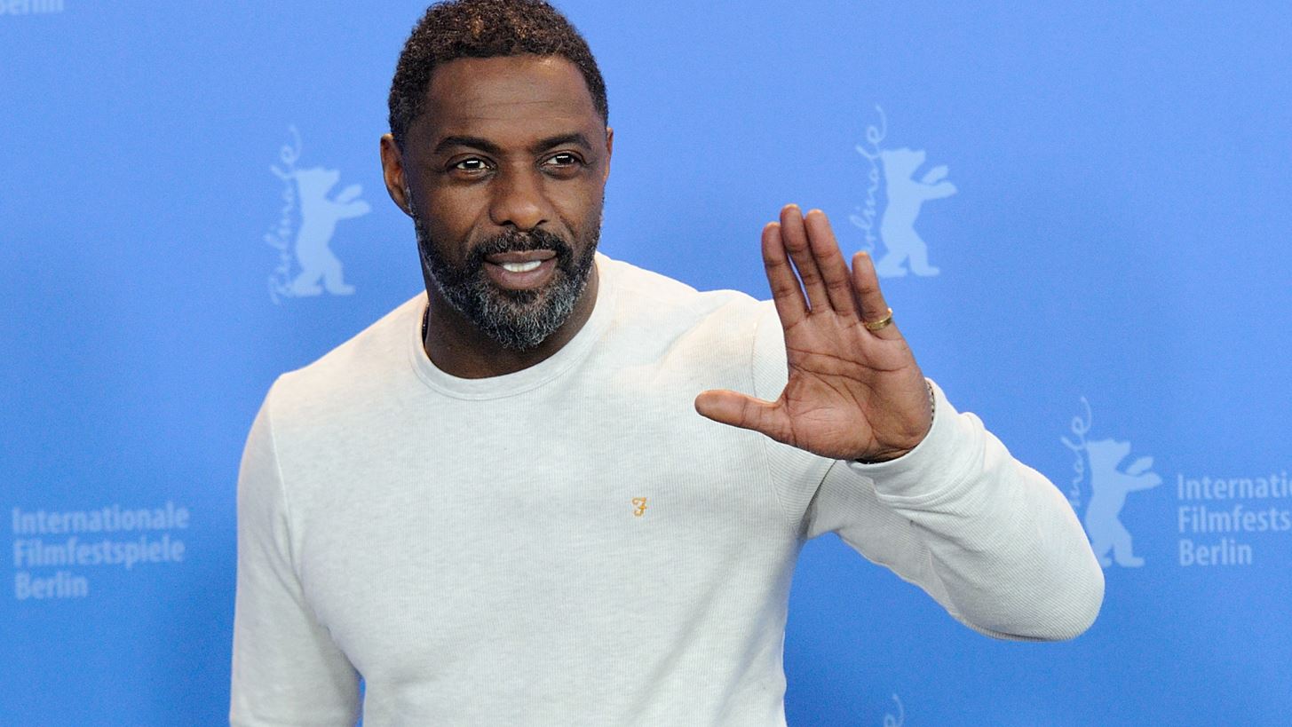 Idris Elba: &quot;&#x397; &#x3B5;&#x3C0;&#x3B9;&#x3C4;&#x3C5;&#x3C7;&#x3AF;&#x3B1; &#x3B4;&#x3B5;&#x3BD; &#x3B1;&#x3BD;&#x3B1;&#x3B9;&#x3C1;&#x3B5;&#x3AF; &#x3C4;&#x3BF;&#x3BD; &#x3C1;&#x3B1;&#x3C4;&#x3C3;&#x3B9;&#x3C3;&#x3BC;&#x3CC;&quot;