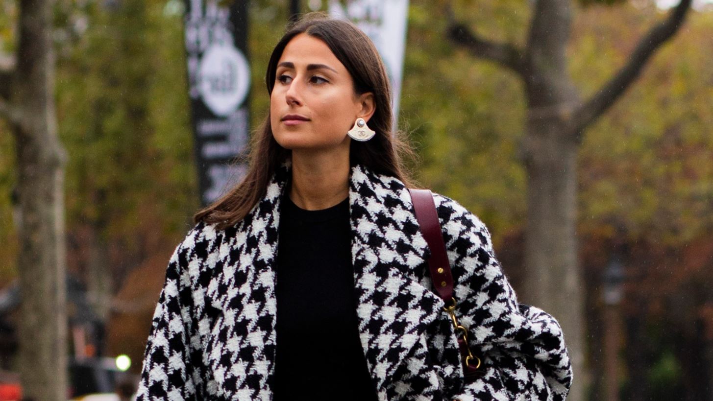 Είσαι petite; | 6 influencers στο Instagram σού δείχνουν πώς να ντυθείς το φθινόπωρο