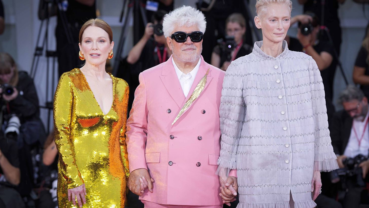 Tilda Swinton| &#x397; &#x39C;&#x3BF;&#x3CD;&#x3C3;&#x3B1; &#x3C4;&#x3BF;&#x3C5; Pedro Almodavar &#x3BC;&#x3B5; &#x3C4;&#x3B7;&#x3BD; &#x3B1;&#x3BB;&#x3BB;&#x3CC;&#x3BA;&#x3BF;&#x3C3;&#x3BC;&#x3B7; &#x3BF;&#x3BC;&#x3BF;&#x3C1;&#x3C6;&#x3B9;&#x3AC; &#x3B5;&#x3AF;&#x3BD;&#x3B1;&#x3B9; &#x3C4;&#x3BF; &#x3B1;&#x3C0;&#x3CC;&#x3BB;&#x3C5;&#x3C4;&#x3BF; fashion