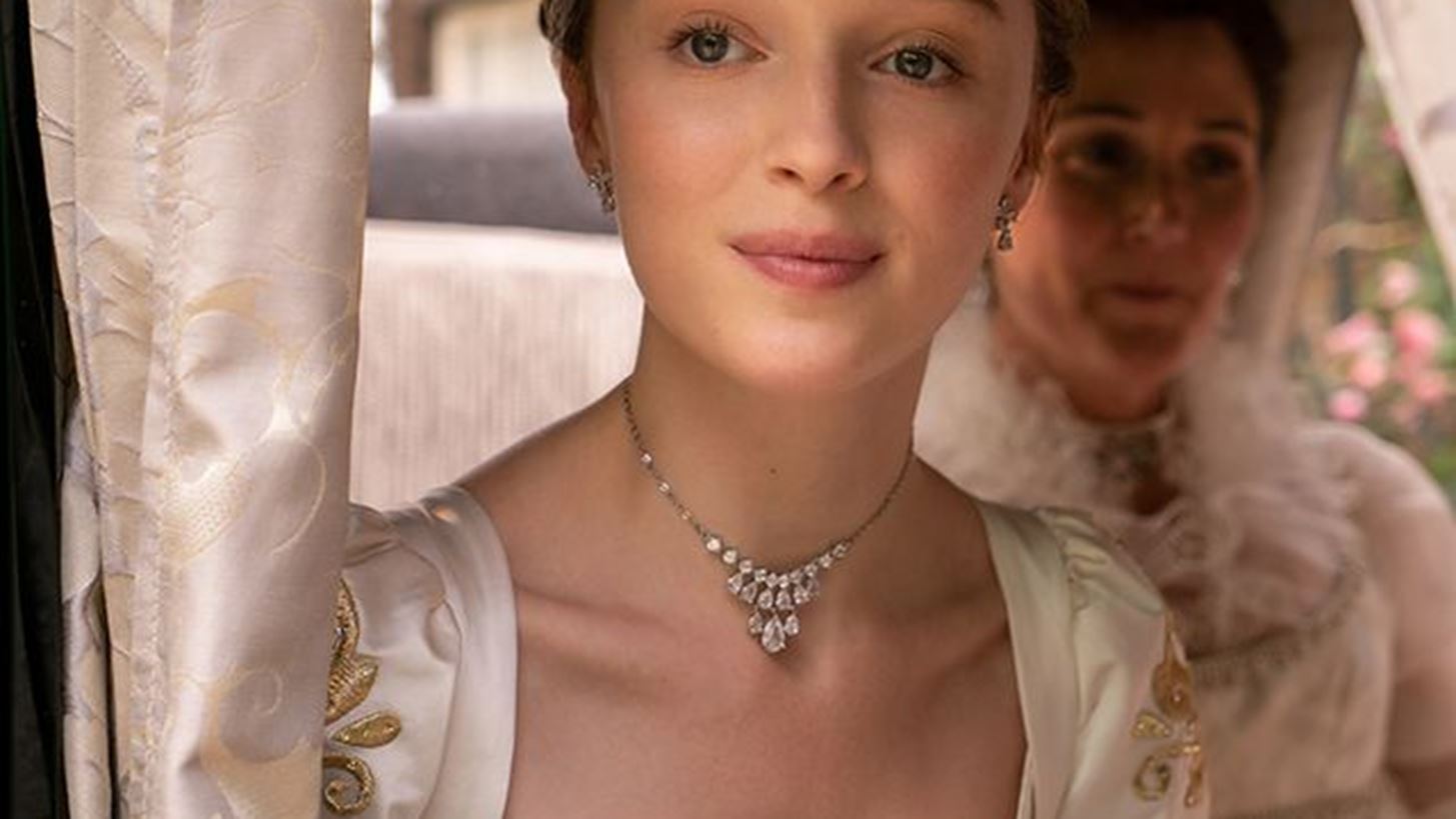 H Phoebe Dynevor &#x3C3;&#x3C7;&#x3BF;&#x3BB;&#x3B9;&#x3AC;&#x3B6;&#x3B5;&#x3B9; &#x3C4;&#x3B7;&#x3BD; &#x3B1;&#x3C0;&#x3BF;&#x3C7;&#x3CE;&#x3C1;&#x3B7;&#x3C3;&#x3B7; &#x3C4;&#x3BF;&#x3C5; Reg&#xE9;-Jean Page &#x3B1;&#x3C0;&#x3CC; &#x3C4;&#x3BF; Bridgerton